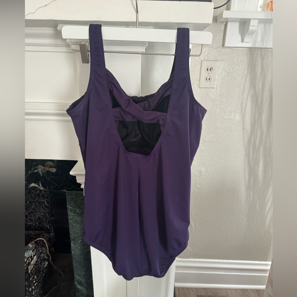 Lands end SlenderSuit Carmela swimsuit BLACKBERRY - Picture 8 of 8